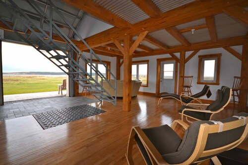 Neues Beachfront Post + Beam Cottage, fantastische Sonnenuntergänge und direkt am Cabot Trail