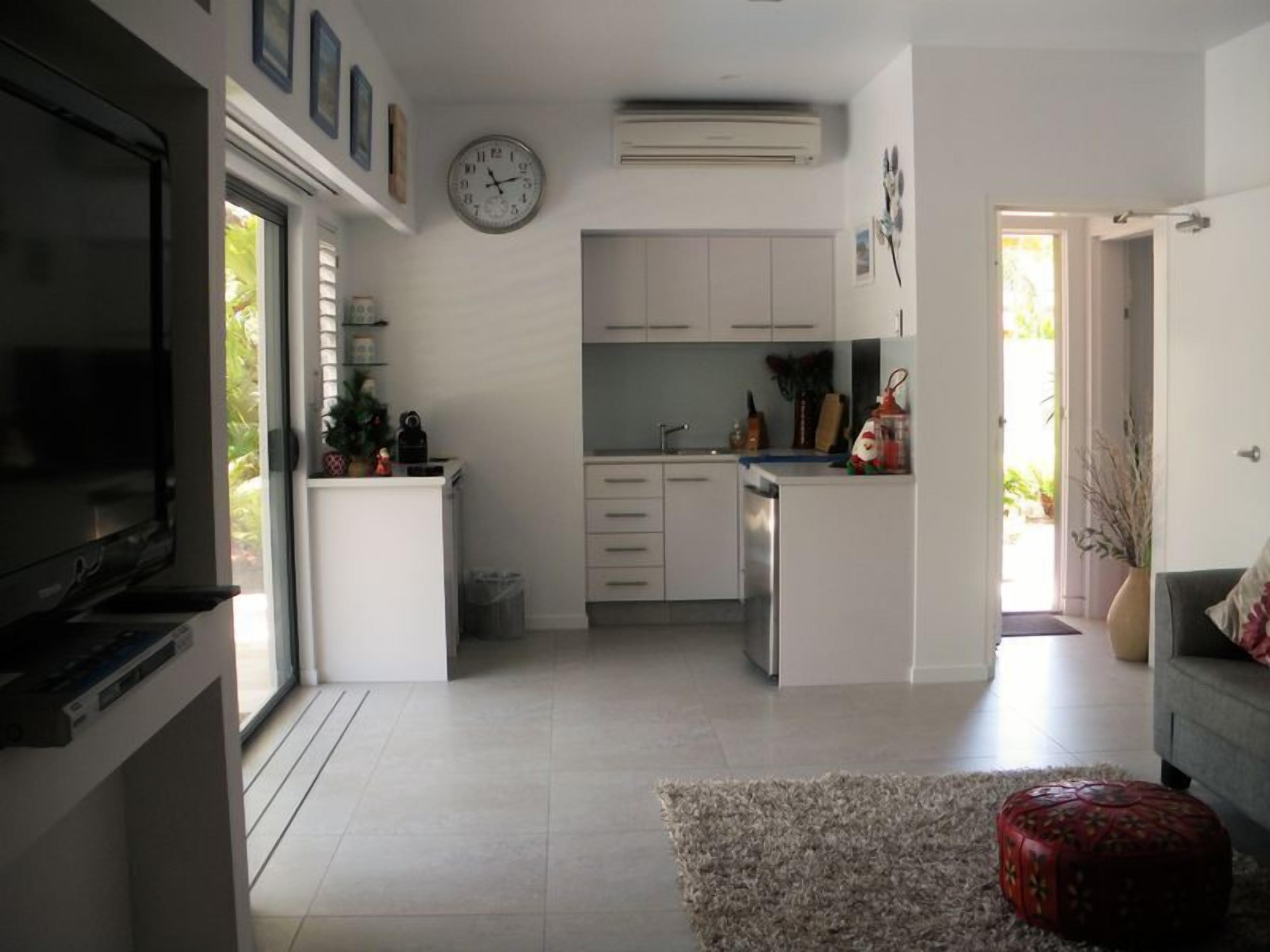 1 bed room self contained appartment