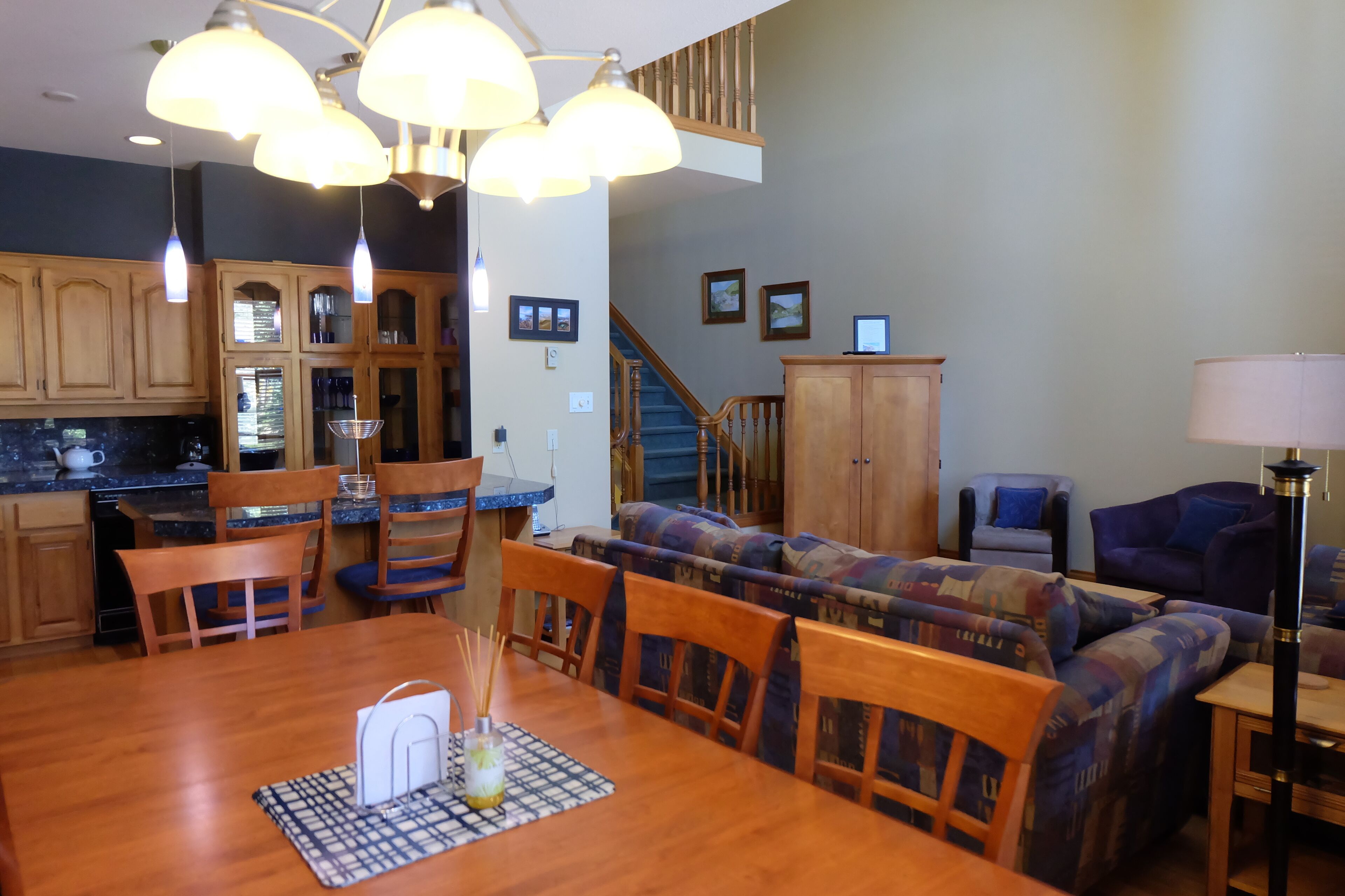 Deluxe Townhouse on the Knoll Ideal for 2 Families with Private Hot Tub!