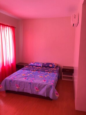 4 bedrooms, WiFi, bed sheets - Aguba's Home @ Pontefino Prime - 3BHK @ Batangas City (Batangas)