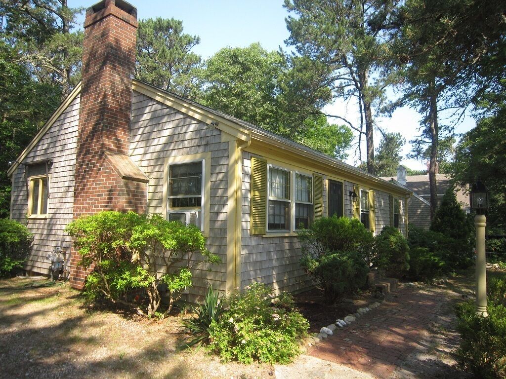 Brewster Vacation Getaway (2078)