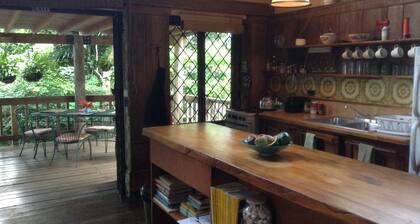 Artist Cottage at Glory Be - Charming seafront cottage with amazing views