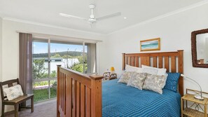3 bedrooms, iron/ironing board - Panoramic Views - Big house with big views (Aireys Inlet)