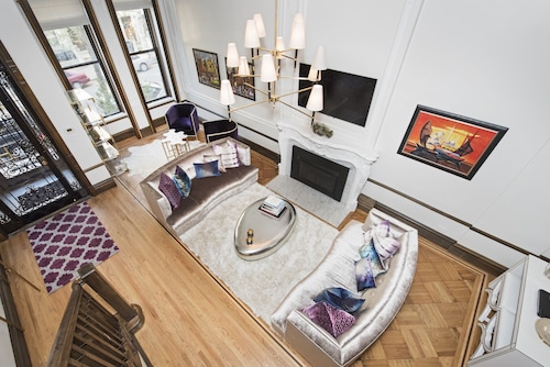 4500平方フィート/ 2テラス/ 5ベッド/ 5バース/セントラルパーク