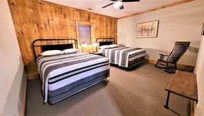 4 bedrooms, free WiFi, bed sheets