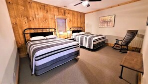 4 bedrooms, free WiFi, bed sheets