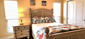 3 habitaciones, tabla de planchar con plancha, wifi y ropa de cama 