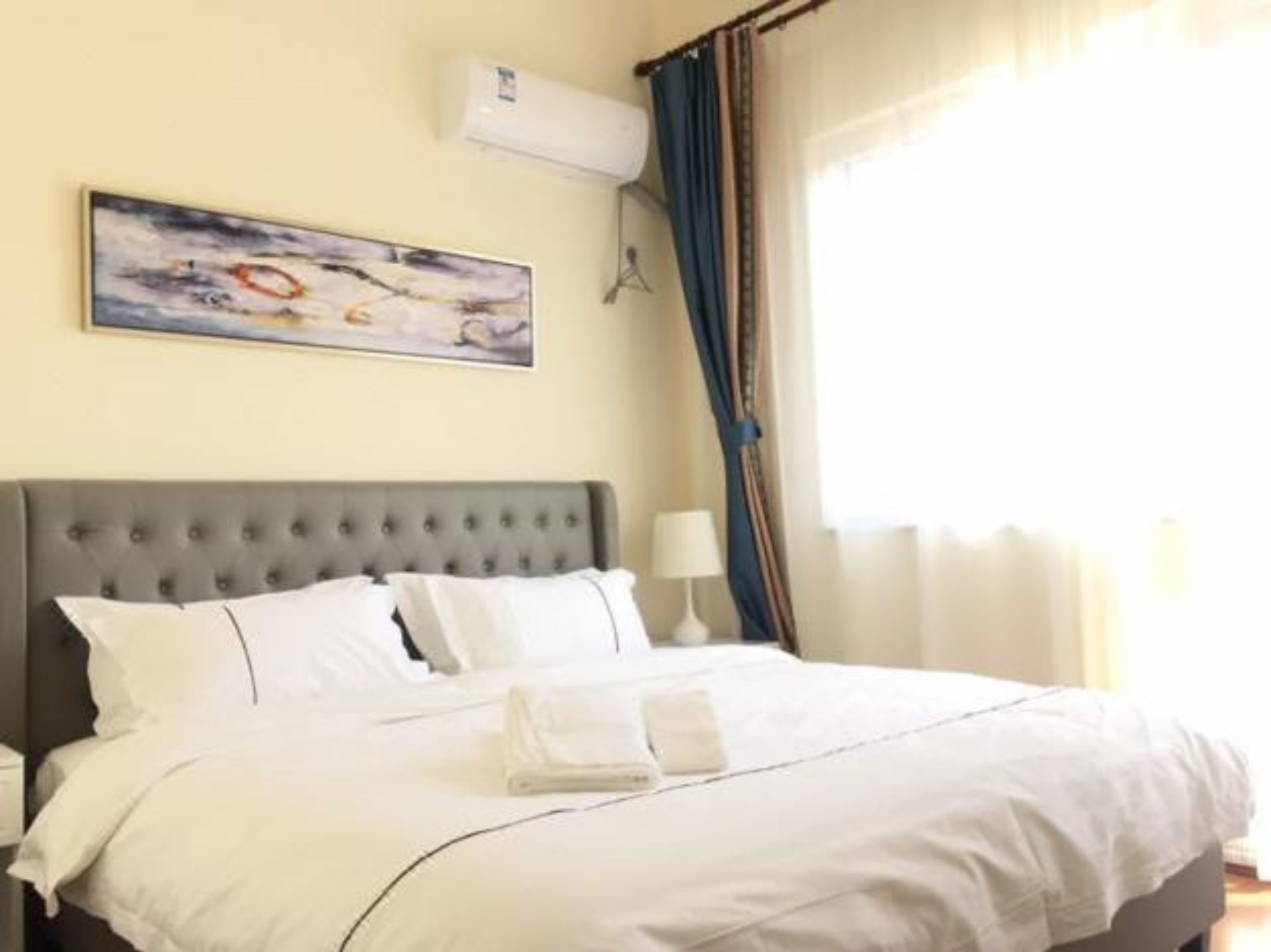 책상, 암막 커튼, 무료 WiFi