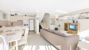 Living area - Sandpiper 4 - Great Location (Avoca Beach)
