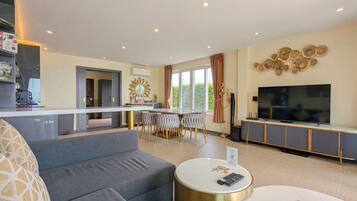 Smart TV, DVD player, aparelho de som