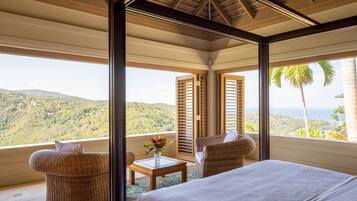 8 bedrooms, in-room safe, iron/ironing board, free WiFi