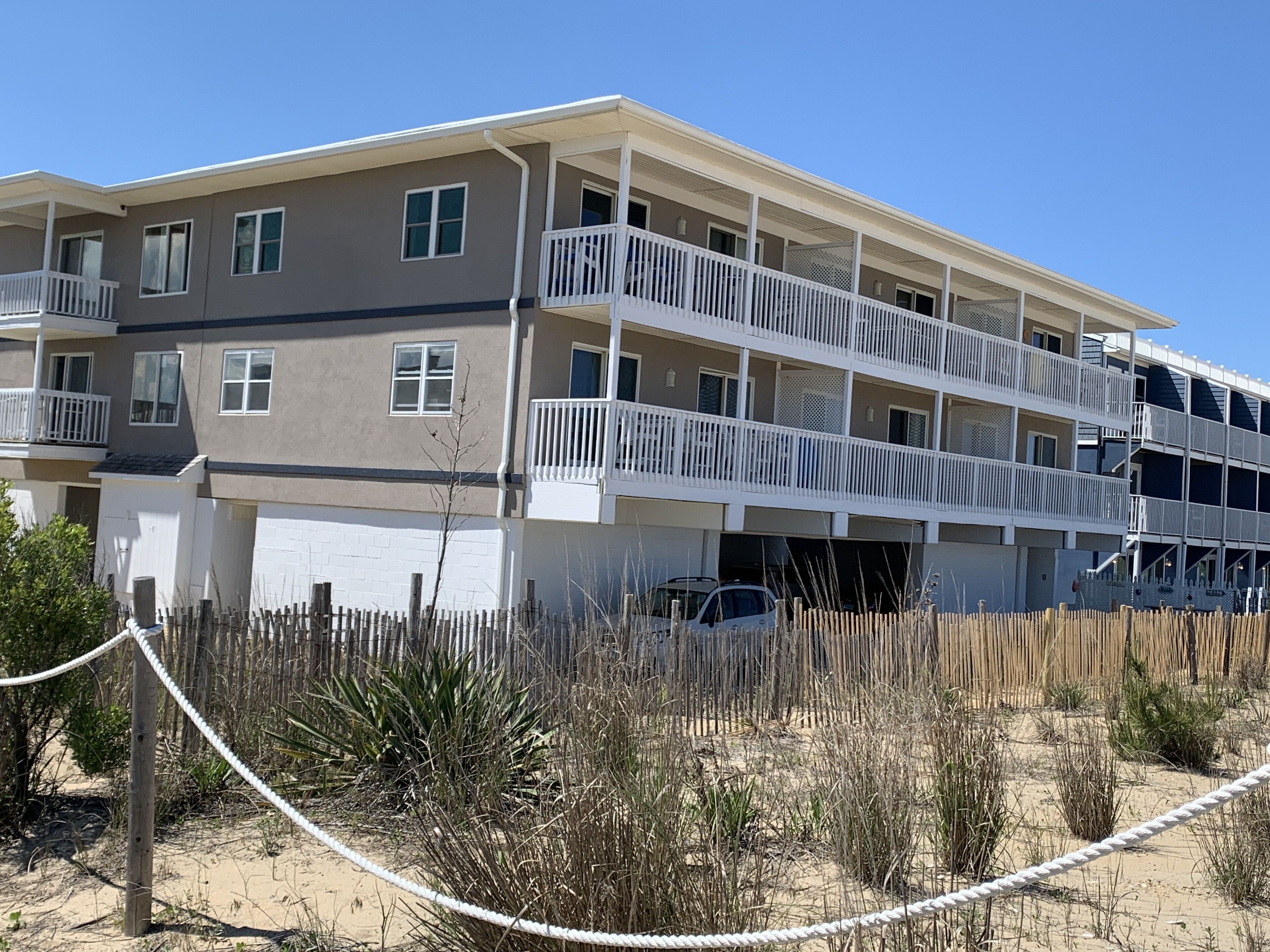 Cute 2nd floor Condo just steps to the Beach