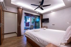 3 bedrooms, in-room safe, iron/ironing board, WiFi