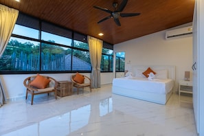 3 bedrooms, in-room safe, iron/ironing board, WiFi