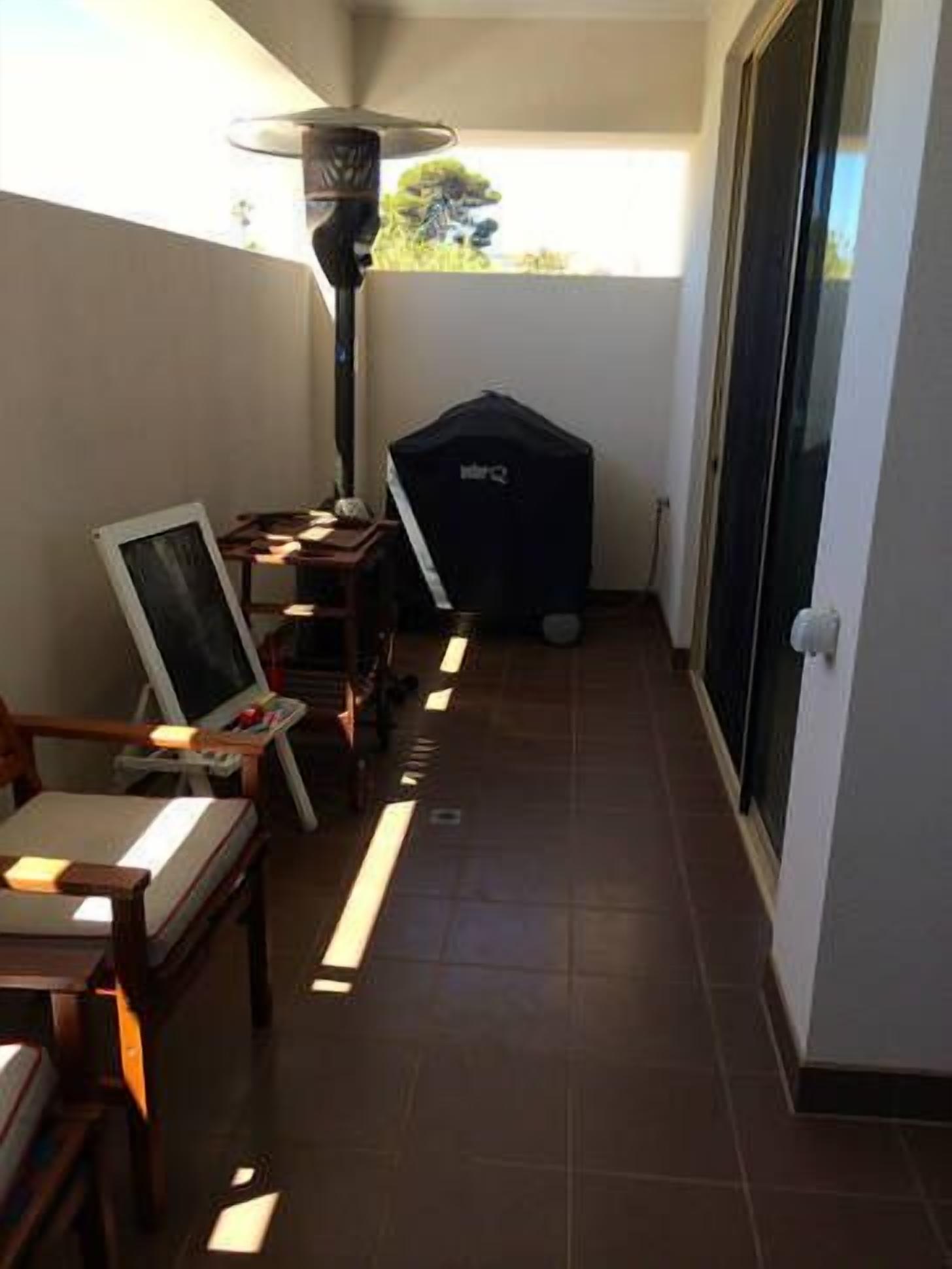 Christies Beach Exclusive Townhouse — image 4