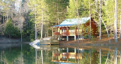 isolée, romantique, location de chalet pour 2, près de Cookeville, Crossville, TN