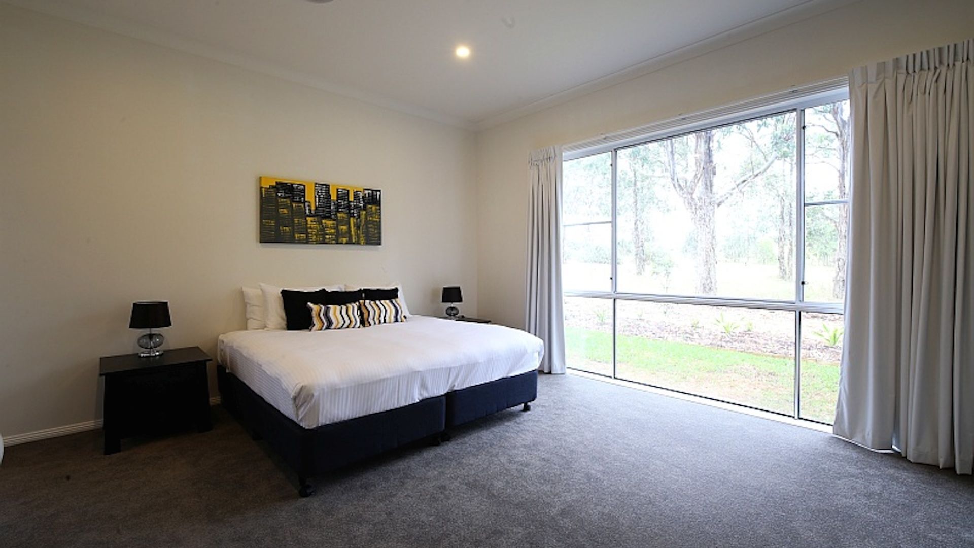 Lomandra Retreat - Views of the 6th tee — image 12