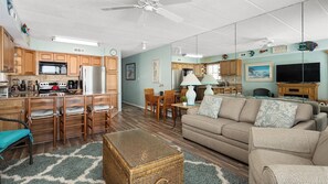 Fernseher, Netflix, DVD-Player, Streaming-Dienste