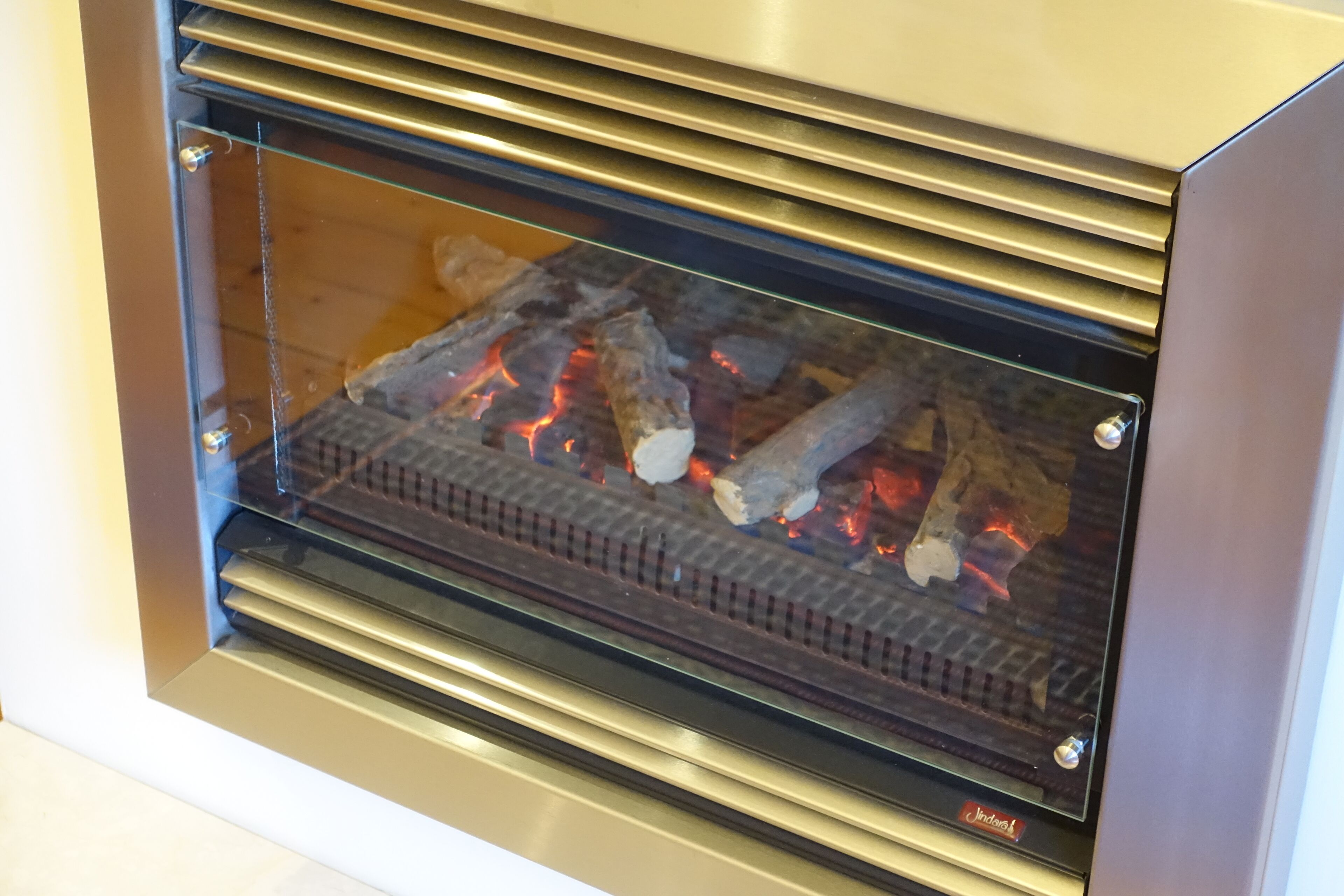 Hazel at Henley - deluxe b'n'b accommodation between the airport and the beach