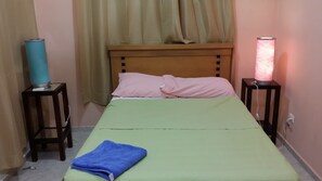 Bügeleisen/Bügelbrett, WLAN, Bettwäsche