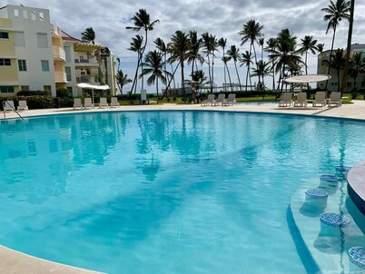 Caribbean Beachfront Ocean view Condo with high speed wifi and Cleaning Services