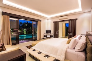 3 bedrooms, in-room safe, desk, iron/ironing board - Modern 3BR Villa Jimbaran Bali | Private Pool | Perfect for Families (Jimbaran)