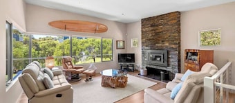 Longboard House Minutes from Yallingup Beach