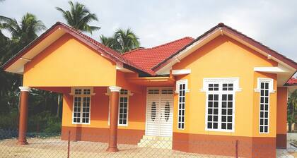 Bungalow de 4 chambres prĂšs de UMK Bachok