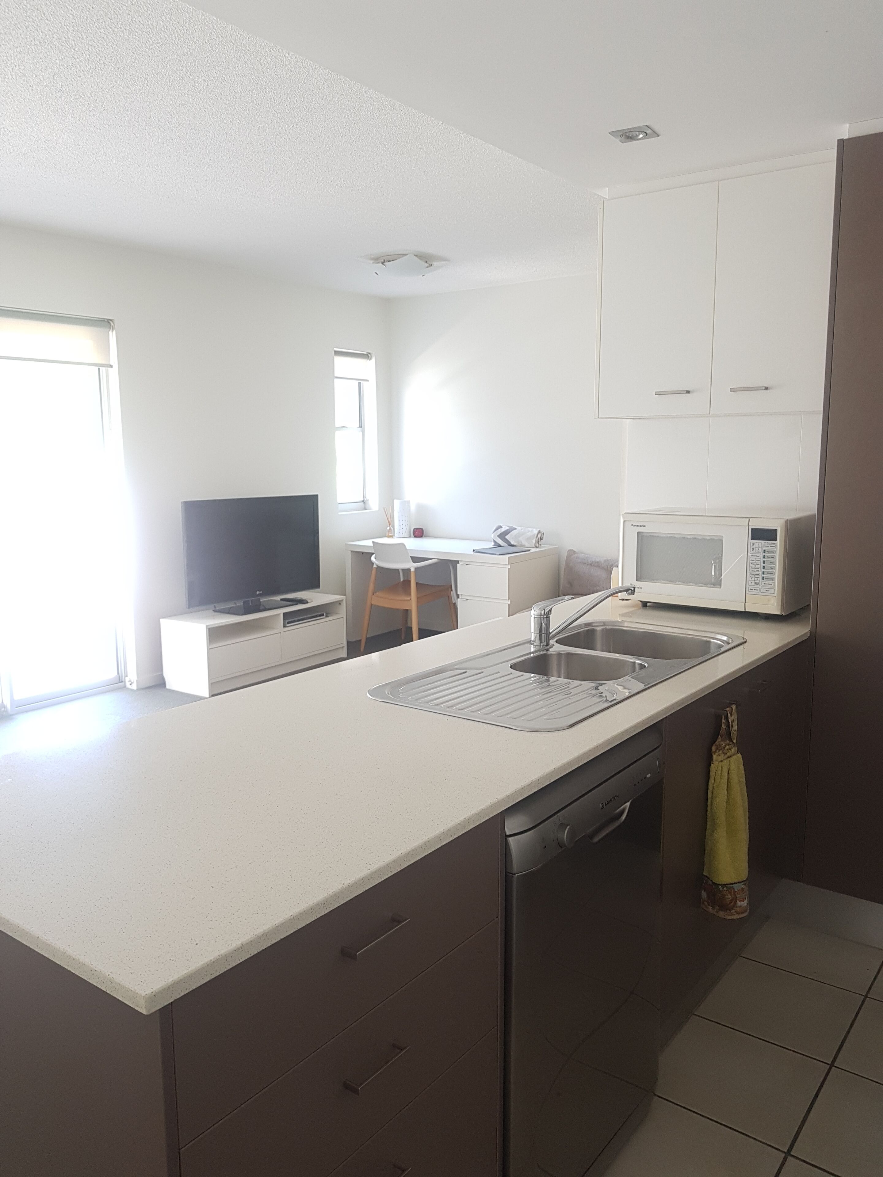 Accommodation South Bank Brisbane 25meters from  Exhibition & Convention Centre 