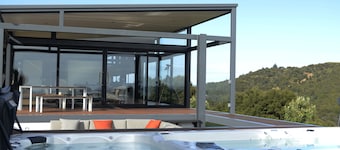 Paroa Retreat - Supreme House of The Year 2008