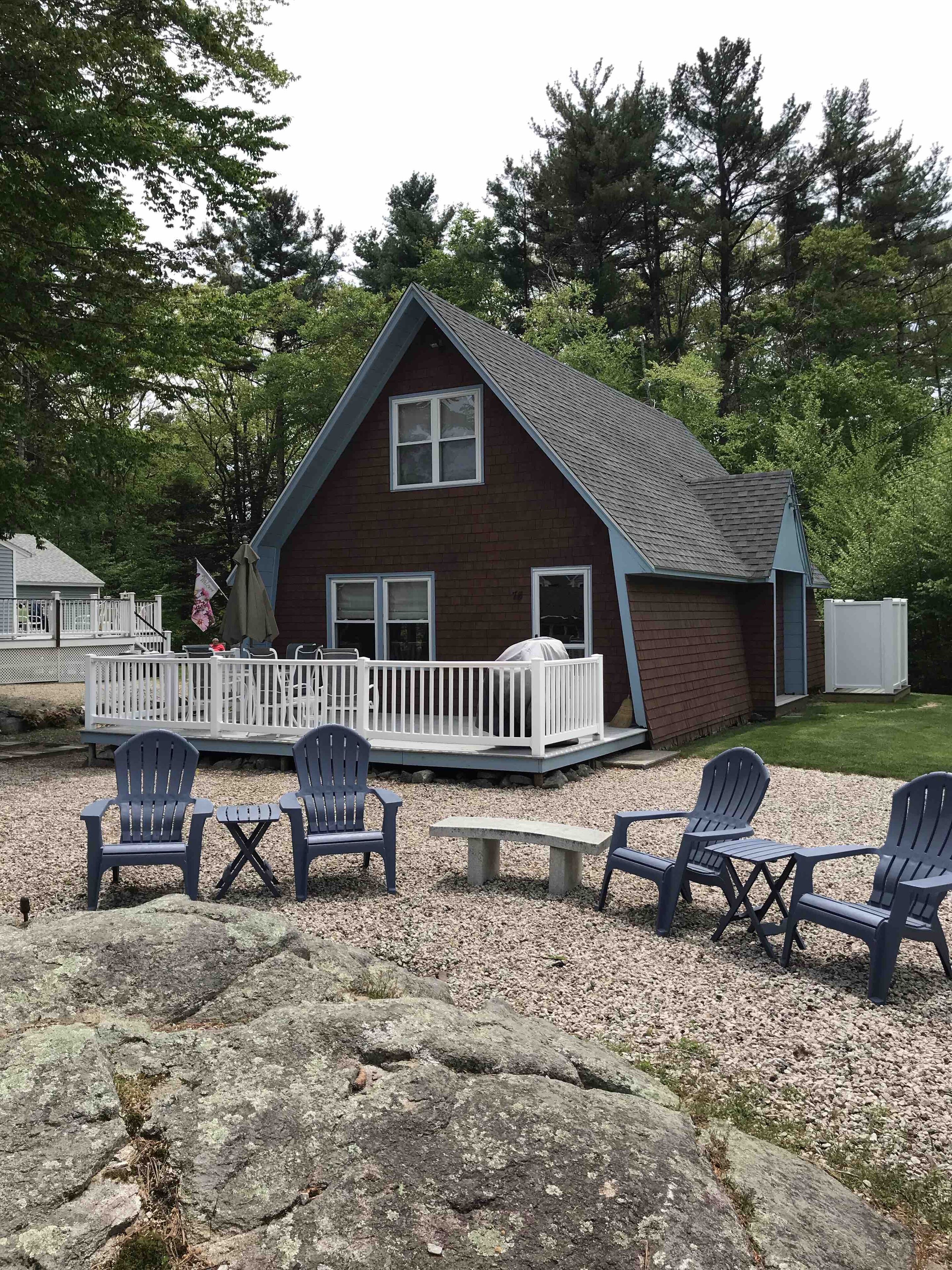 Spacious, charming cottage near both Long & Short Beaches