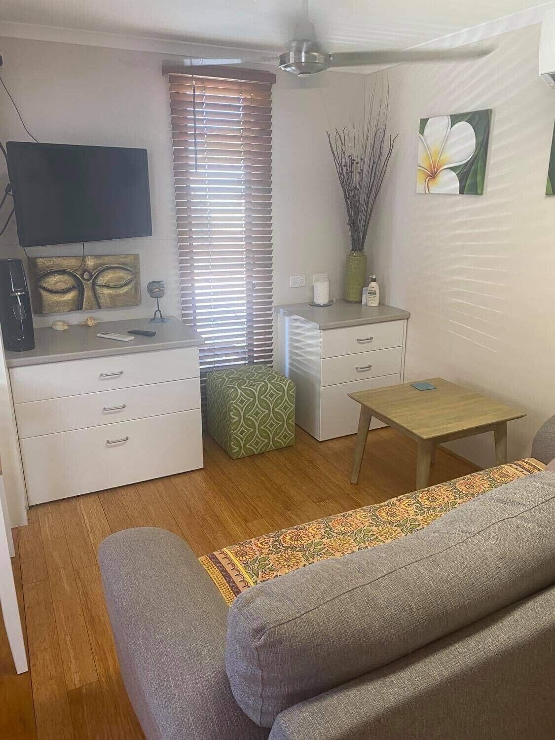 Digger's Rest Broome JUST BRING YOUR SUITCASE — image 7