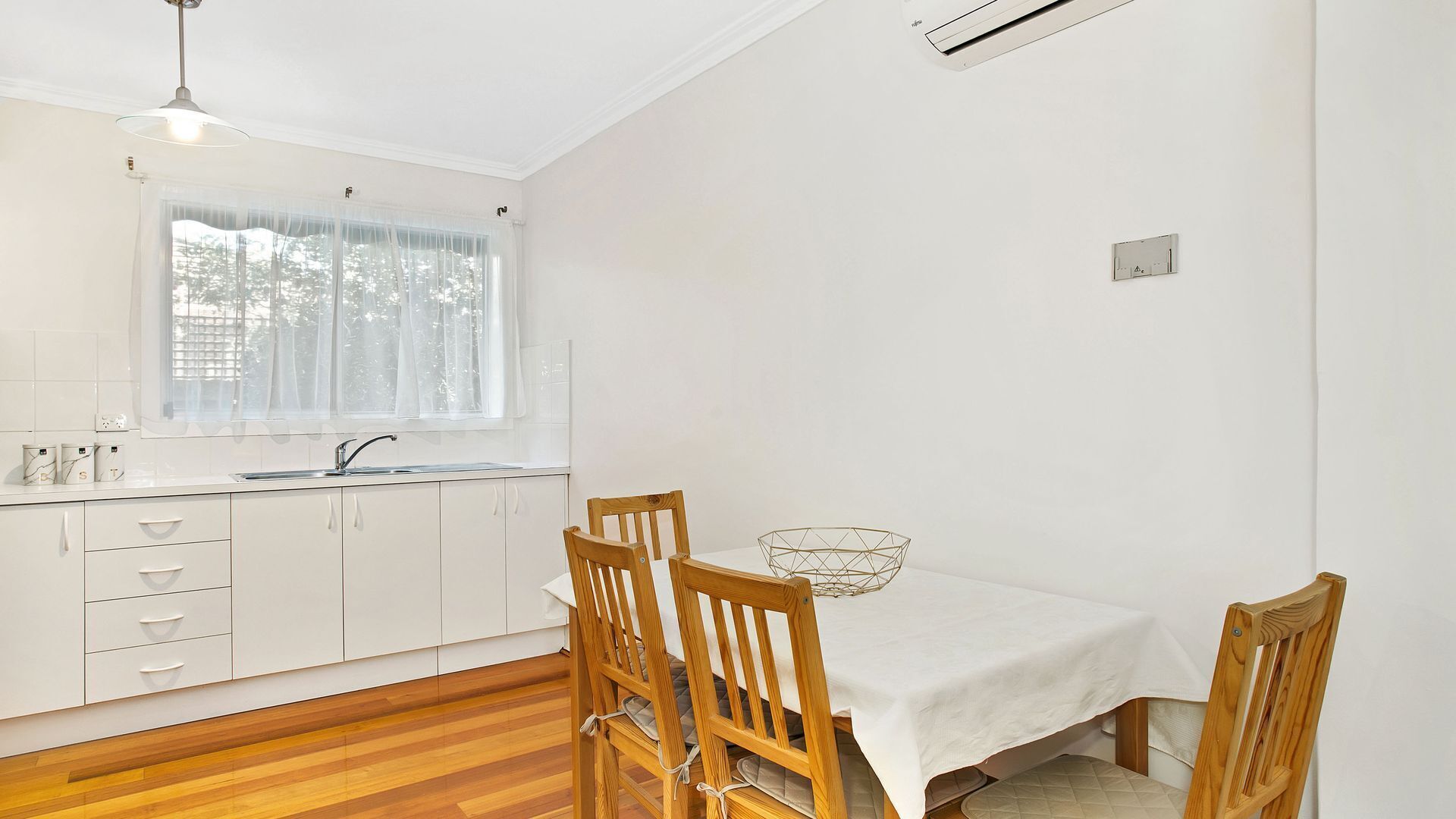 Apartment 2 Vine Str Blackburn — image 7