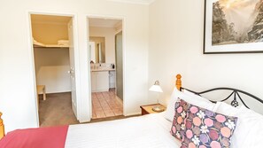 4 bedrooms, free WiFi - HARGREAVES HOUSE: Bright (Bright)