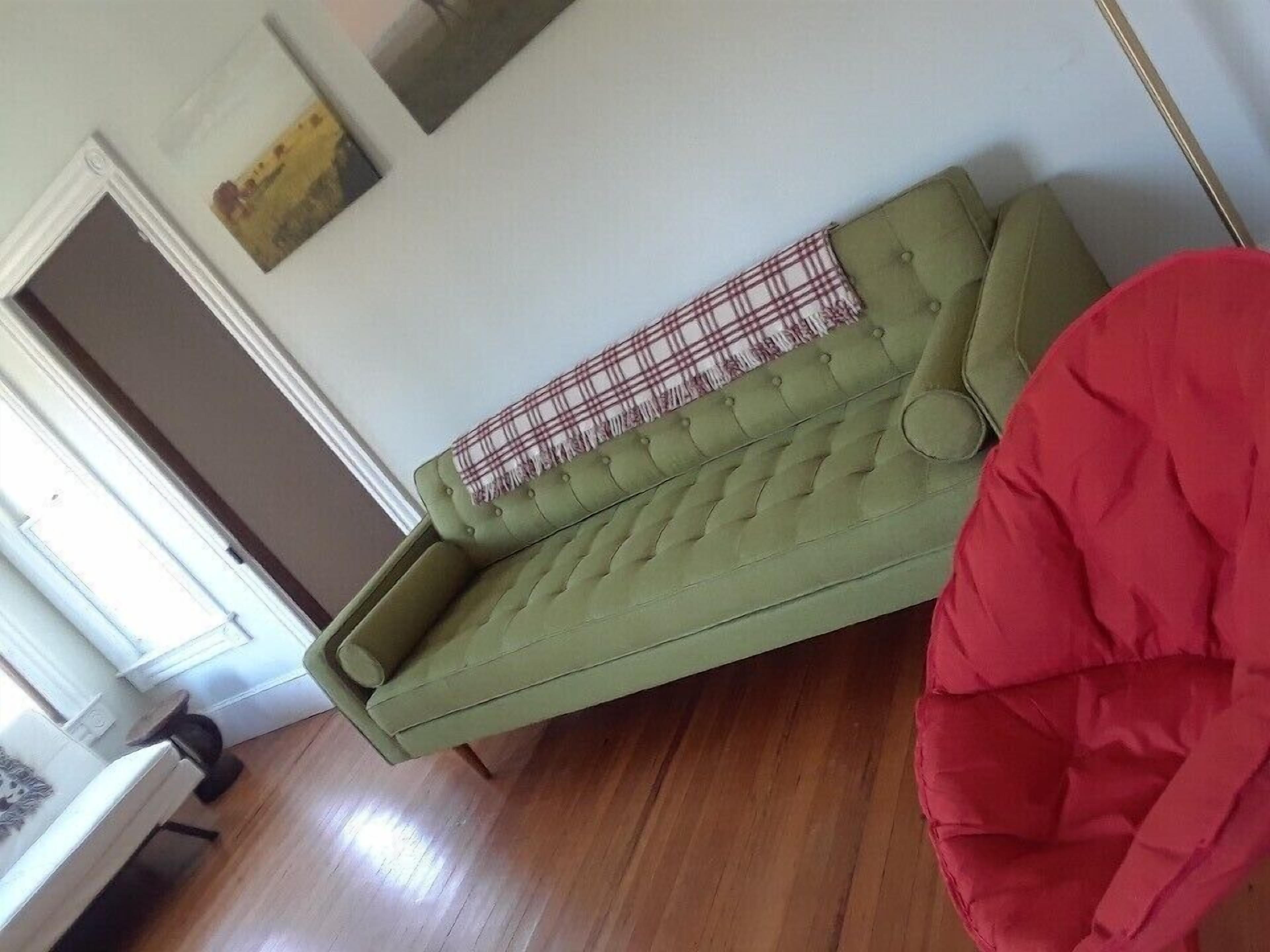 All-Season Relaxation, Heated Pool in Summer 2 hours from NYC