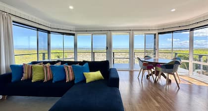 Luxury Waterfront at Manns Beach