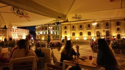 Amazing house with beautiful garden, 5 bedrooms, terrace, in the City Centre