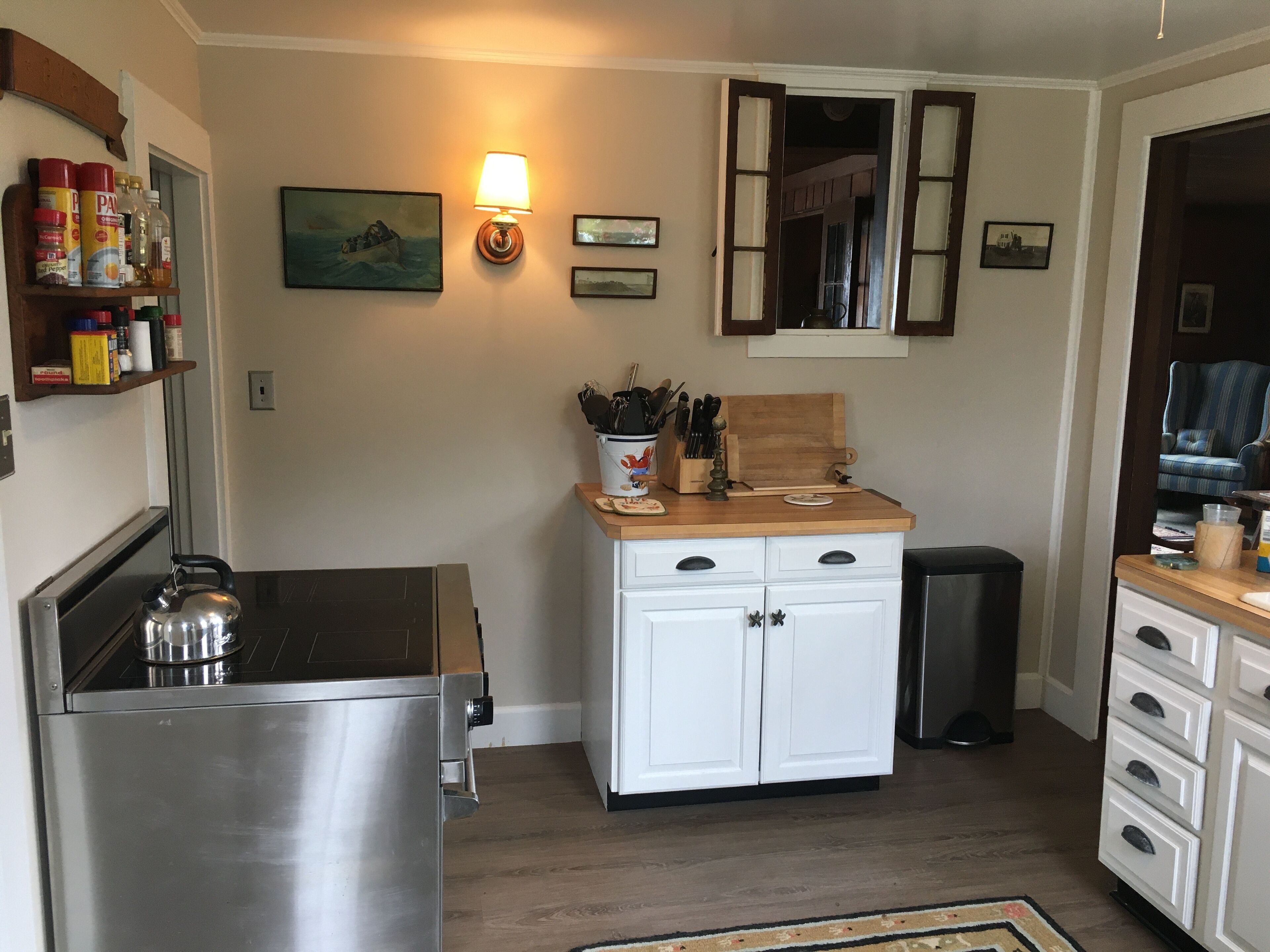 Beachfront Nantucket style home with amazing views on 3 acre estate setting