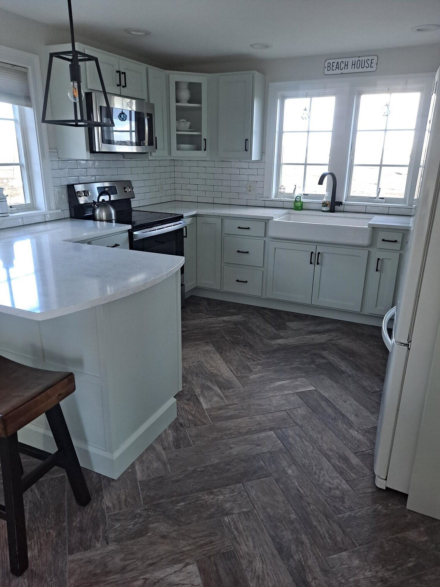 Rhumb on Inn! and Enjoy Wonderful Views and Updated Gourmet Kitchen