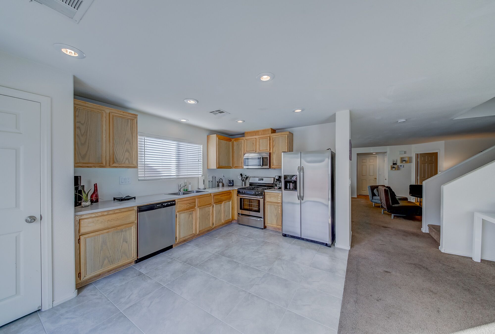 Large 6 Bedrooms Home 13 Miles to Las Vegas Strip License Number G66-06299