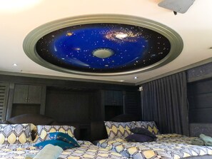 6 bedrooms, Internet - House near BTS & weekend market (Phaya Thai)