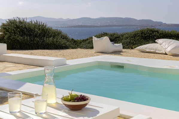 Pool - Private pool, Breathtaking Panoramic View to the Sea & Sunset (Paros)