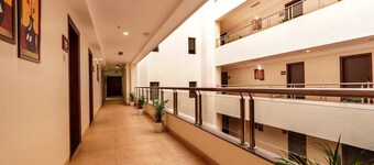 Magnus Square Business Hotel