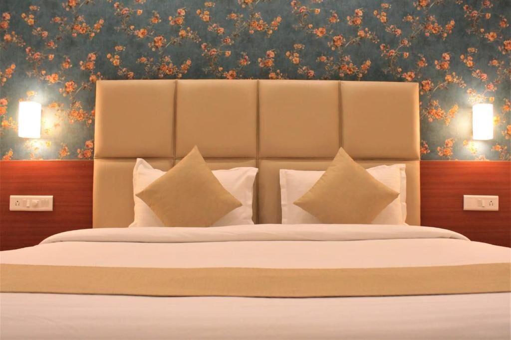 Magnus Square - Business Hotel