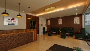 Quầy tiếp tân
