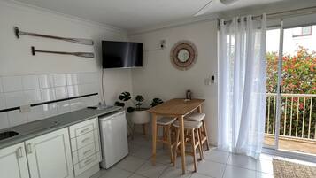 Fridge, microwave, coffee/tea maker, electric kettle