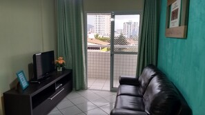 TV - 2 bedrooms with suite !!! FIT with full view of the beach !!! (Balneario Umurama)