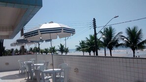 Outdoor dining - 2 bedrooms with suite !!! FIT with full view of the beach !!! (Balneario Umurama)