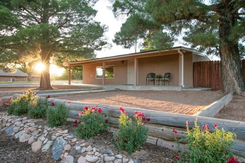 Zion National Park Views House on Private Lot. No Cleaning Fee!