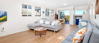 Cosy cottage by the sea